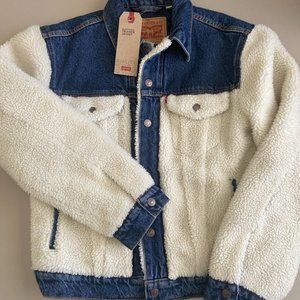 NWT Levis Pieced Sherpa Ex-Boyfriend Trucker Jacket Size XS